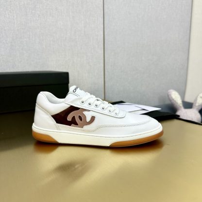 Chanel classic design white and brown mixed casual sneakers