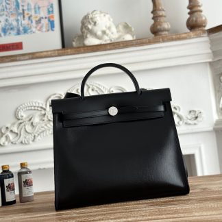 Hermès Black Popular Lightweight Crossbody Bag