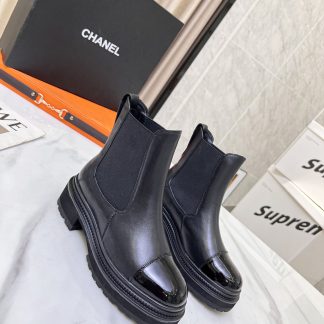 Chanel's latest black fashionable Chelsea boots for autumn and winter