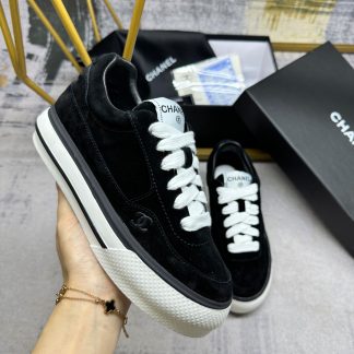 Chanel's latest black couple sports casual shoes