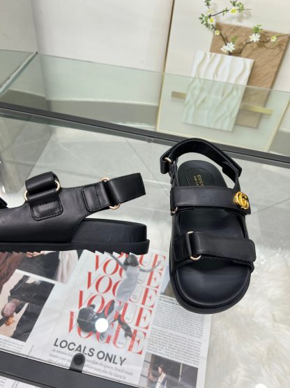Gucci's new GG sandals - Image 2