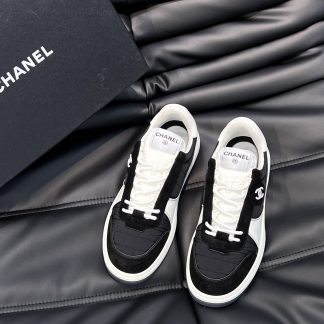 Chanel autumn and winter new black and white fashionable cowhide breathable sneakers