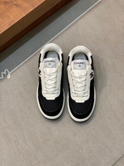 Chanel autumn and winter new beige and black fashionable cowhide breathable sneakers