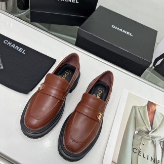 Chanel autumn and winter new brown versatile leather loafers