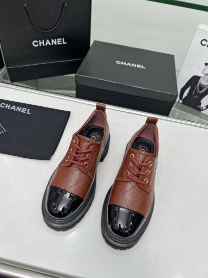 Chanel autumn and winter new brown and black versatile leather loafers