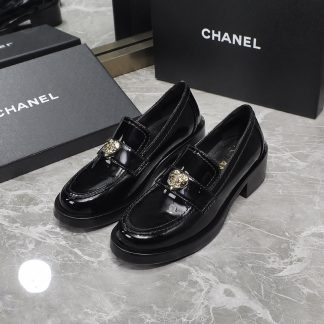 Chanel early spring new love buckle thick heel black loafers heel height 4.5cm