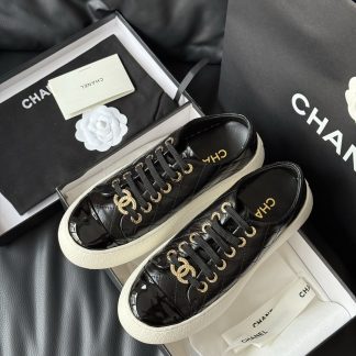 Chanel black classic cute height-enhancing slimming biscuit shoes