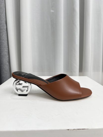 Gucci Early Spring Milan Fashion Show Double G Layered Silver High Heels - Image 2