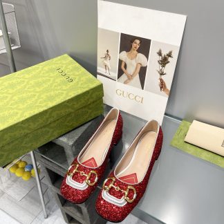 Gucci's new horsebit chunky heel shoes for early spring