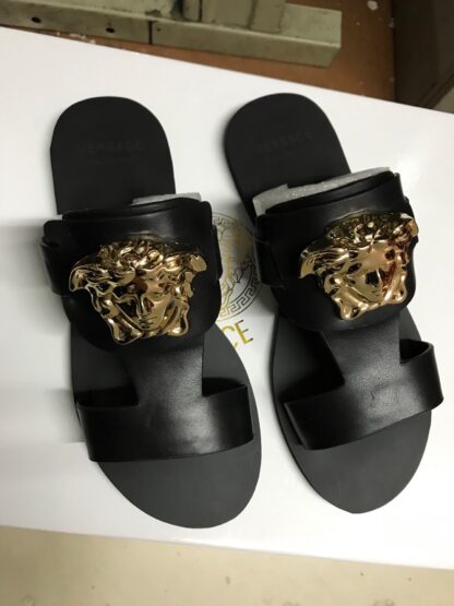 VERSACE New Flat Sandals