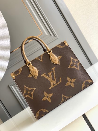 Louis Vuitton ONTHEGO Medium Handbag