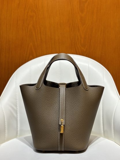 Hermès Elephant Grey Gold Buckle Basket Handbag