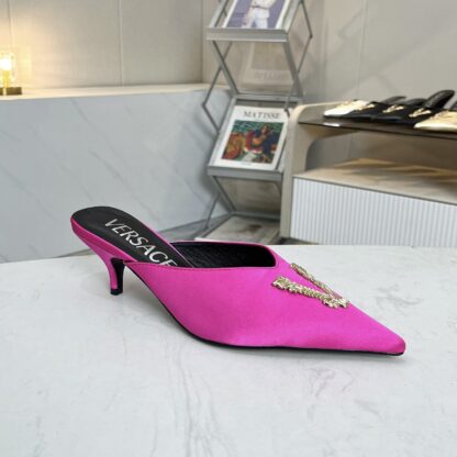 VERSACE exquisite luxurious large V buckle pointed toe fashionable high heels - Image 2