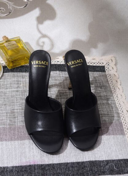 VERSACE fashionable exquisite high-heeled sandals