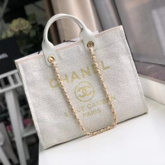 Chanel large capacity tote bag