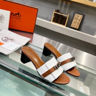 Hermès early spring new pure handmade white and brown thick heel sandals