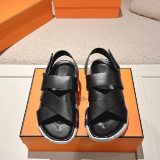 Hermes black and white comfortable casual style cross sandals with a bottom thickness of 4cm
