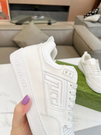 Gucci's latest hot-selling sneakers for couples - Image 2