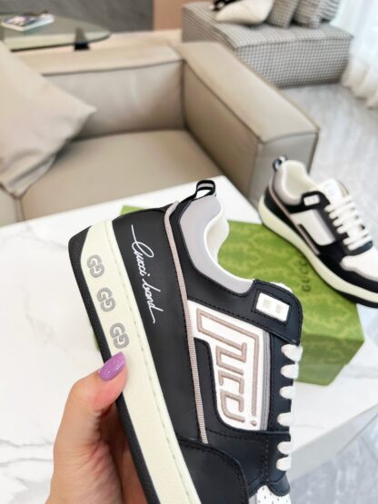 Gucci's latest hot-selling sneakers for couples - Image 2