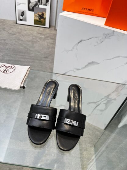 Hermès early spring new black high-heeled sandals