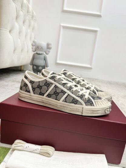 Gucci Lido series distressed casual shoes - Image 2