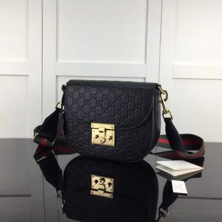 Gucci black elegant shoulder bag