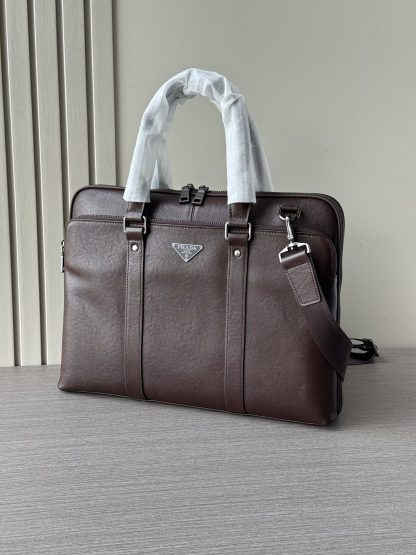 Prada's popular large-capacity briefcase
