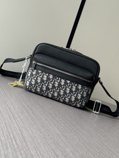 Dior Crossbody Rider 2.0 Zip Messenger Bag