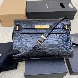 Ysl black crocodile pattern 𝑴𝒂𝒏𝒉𝒂𝒕𝒕𝒂𝒏 baguette bag