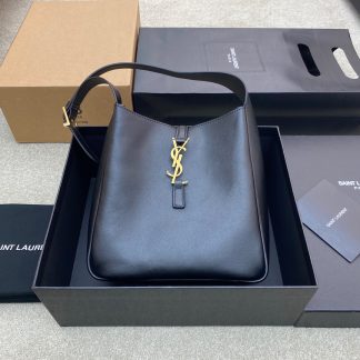 Ysl stylish new armpit bag
