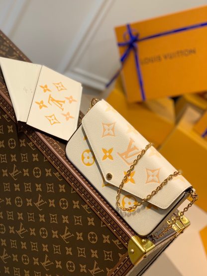 Louis Vuitton félicie pochette chain bag