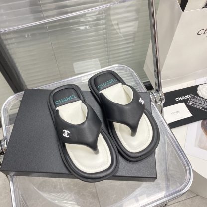 Chanel Summer Macaron Black New Bread Cute Beach Flip Flops Bottom Thickness: 2cm