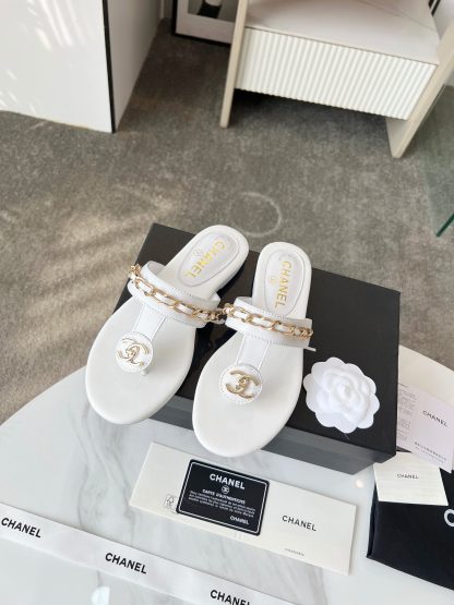 Chanel Spring/Summer White Chain Series Angle Slippers