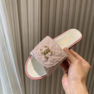 Chanel early autumn pink cute sweet fashionable slippers