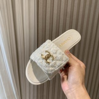 Chanel early autumn white cute sweet special and advanced slippers