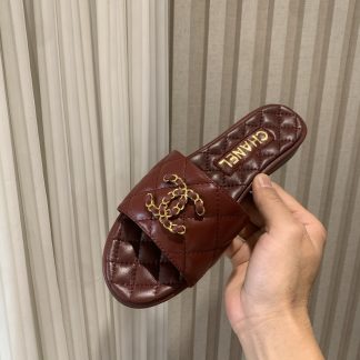 Chanel versatile red slimming slippers