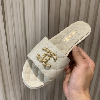 Chanel all-match white slimming slippers