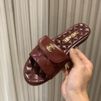 Chanel red versatile slimming slippers