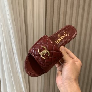 Chanel early autumn new red high-end fashion flip flops