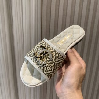 Chanel spring and summer white with flash brick double c flat slippers