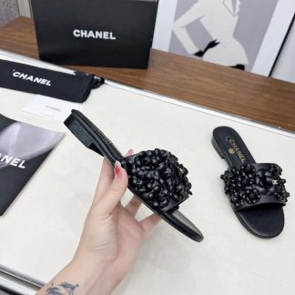 Chanel Spring/Summer Black Delicate Shoes and Custom Flower Sandals Heel Height 1.5cm