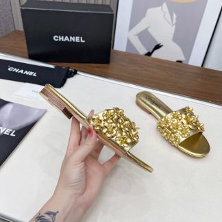 Chanel Spring/Summer Gold Delicate Shoes and Custom Flower Sandals Heel Height 1.5cm