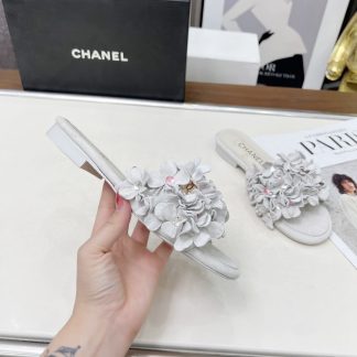 Chanel Spring/Summer Dance Shoes Collection White Retro Printed Brick Slippers
