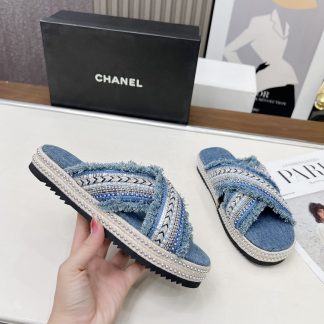 Chanel Early Spring Blue and White Series Small Round Toe Hot Brick Slippers