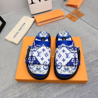 Louis Vuitton Early Spring Couple's Closed-Toe Slippers