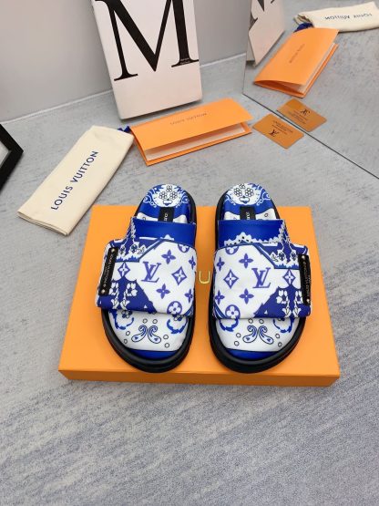 Louis Vuitton Early Spring Couple's Closed-Toe Slippers