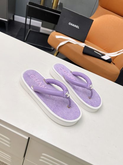 Chanel's hot summer cute macaron purple flip flops Sole thickness: 2cm