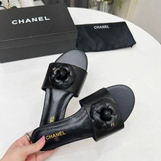 Chanel new black fabric sheepskin slippers