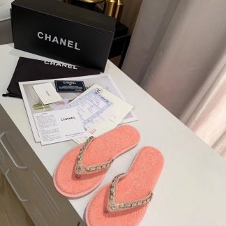 Chanel Spring New Pink Chain Flip-Flops
