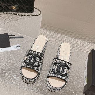 Chanel summer classic black and white double C design stylish and comfortable slippers front 3cm back 7cm